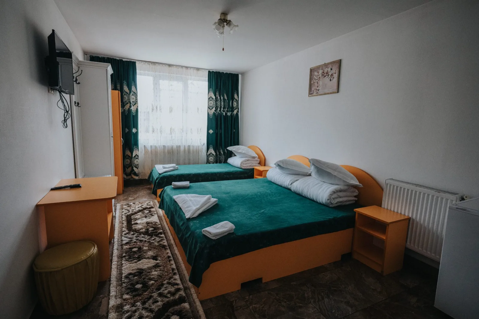 Cameră triplă — Larisa, Ocna Șugatag, Maramureș