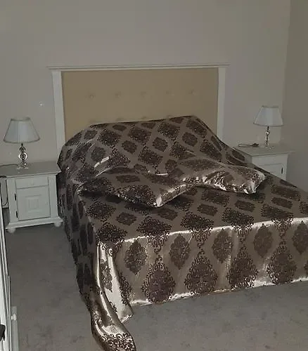 Cameră dublă matrimonială — Dallas, Botoșani, Botoșani