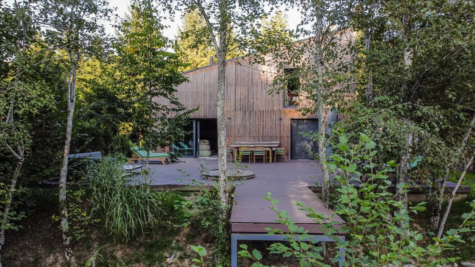 663a Mountain Chalet