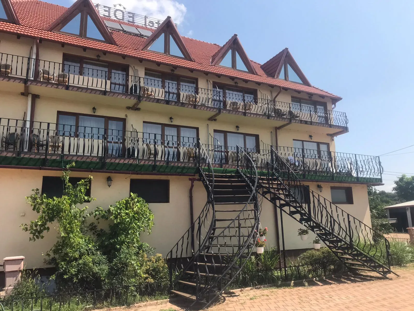 Hotel Eden