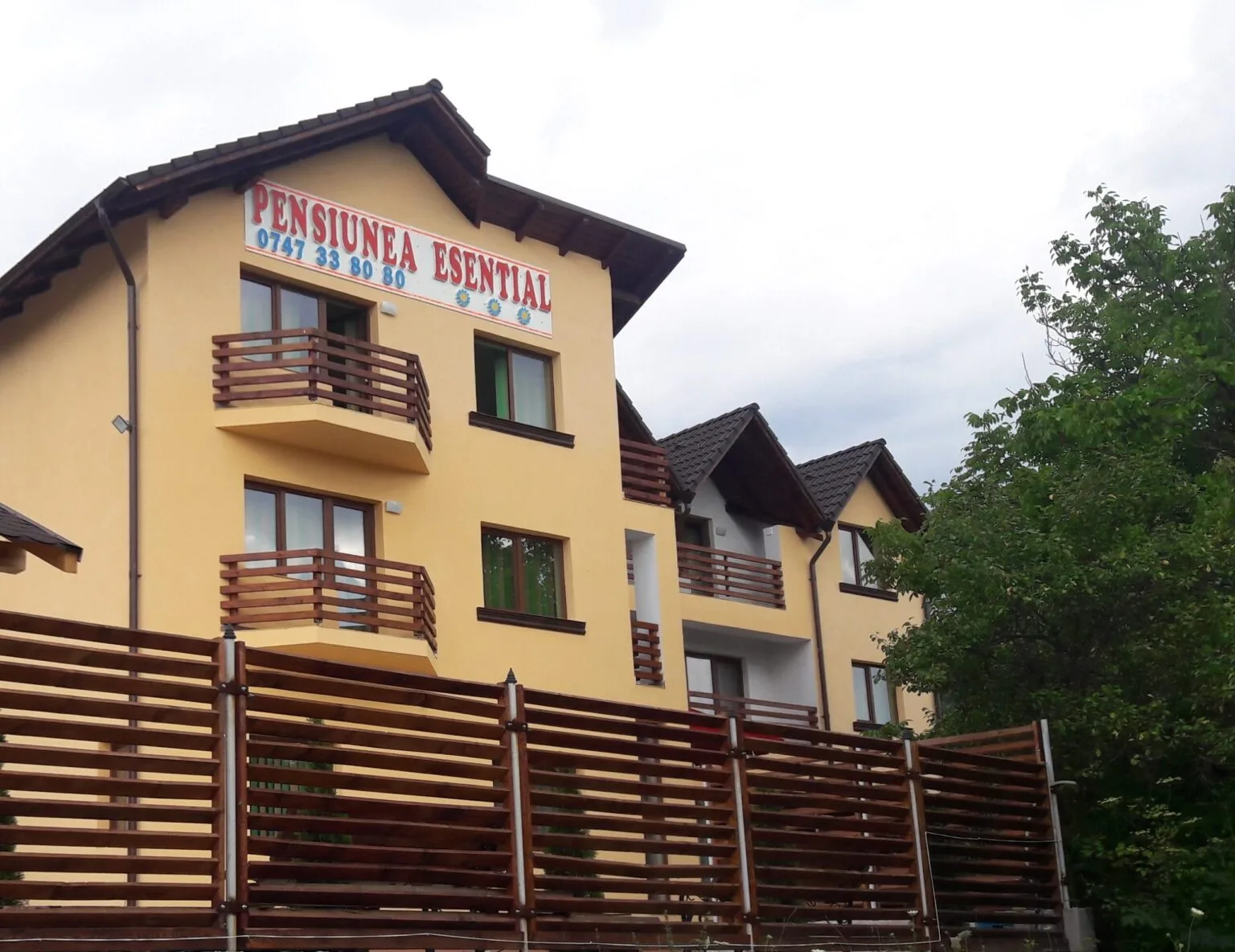 Esențial