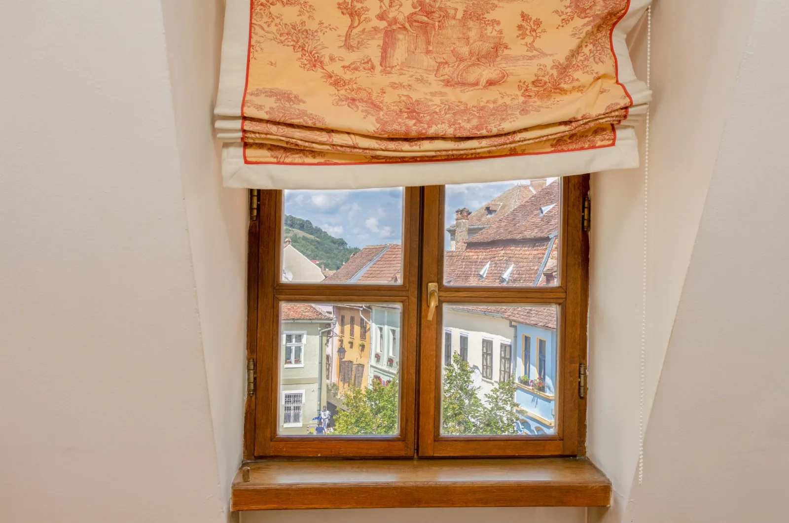Camera Twin — Casa cu Cerb, Sighișoara, Mureș