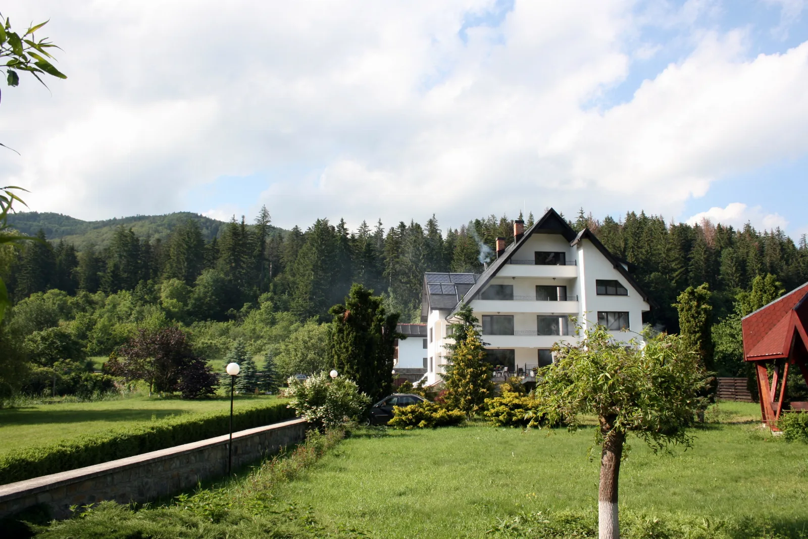 Almaș - Corp B