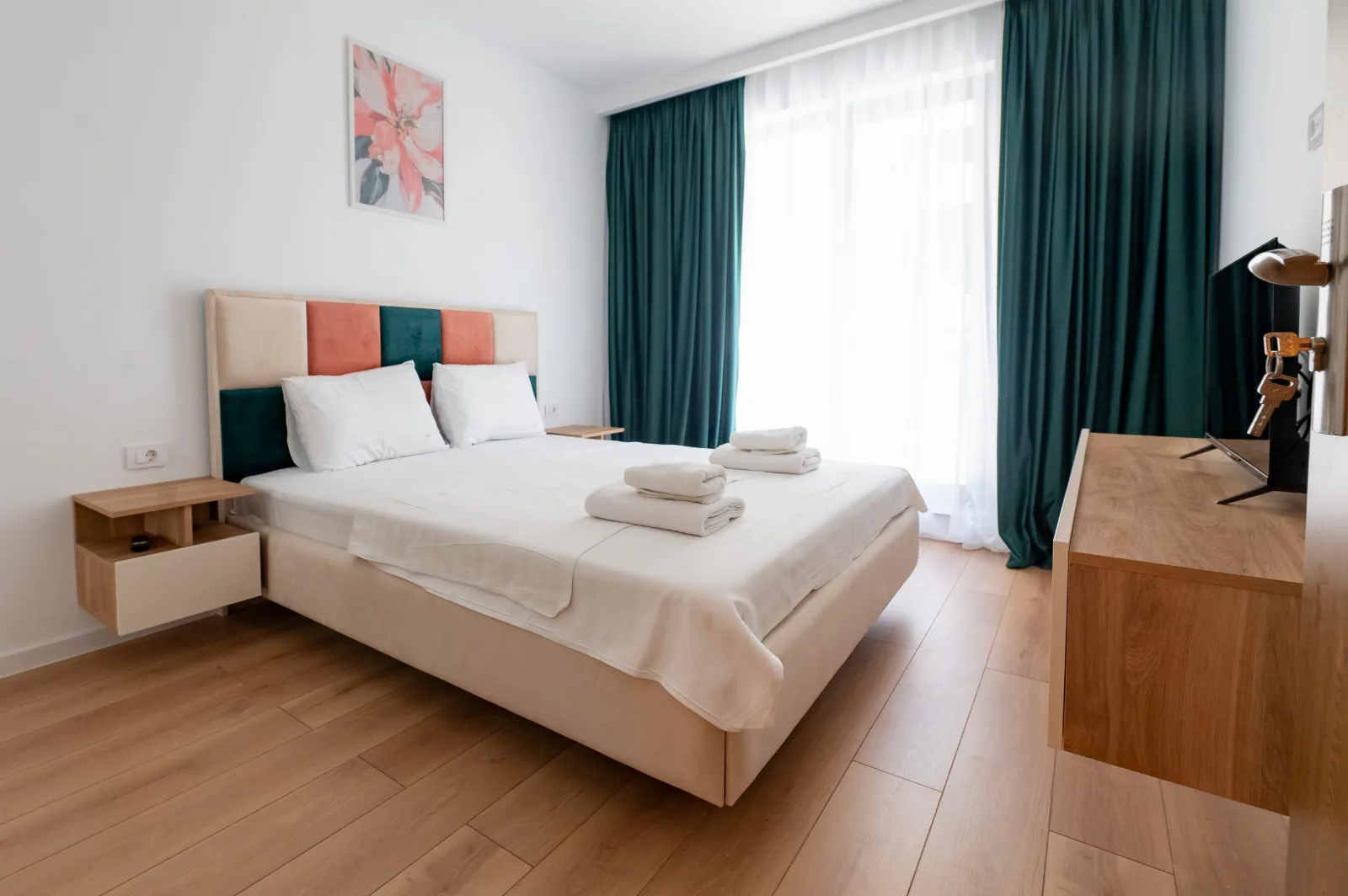 Apartament cu 3 camere cu vedere laterală la mare — Apartel Unik Studio, Năvodari, Constanța