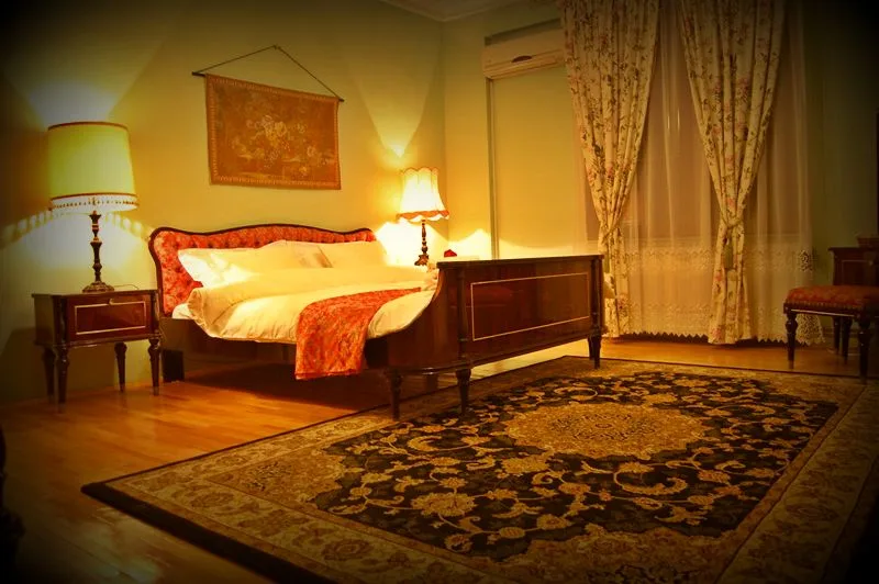 Paris Room — Bucharest Boutique Accommodation, București, București