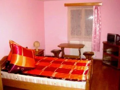 Camere duble și triple — Mica Bucovină, Moldovița, Suceava