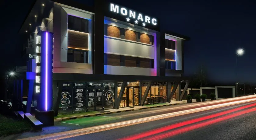 Monarc Boutique ApartHotel