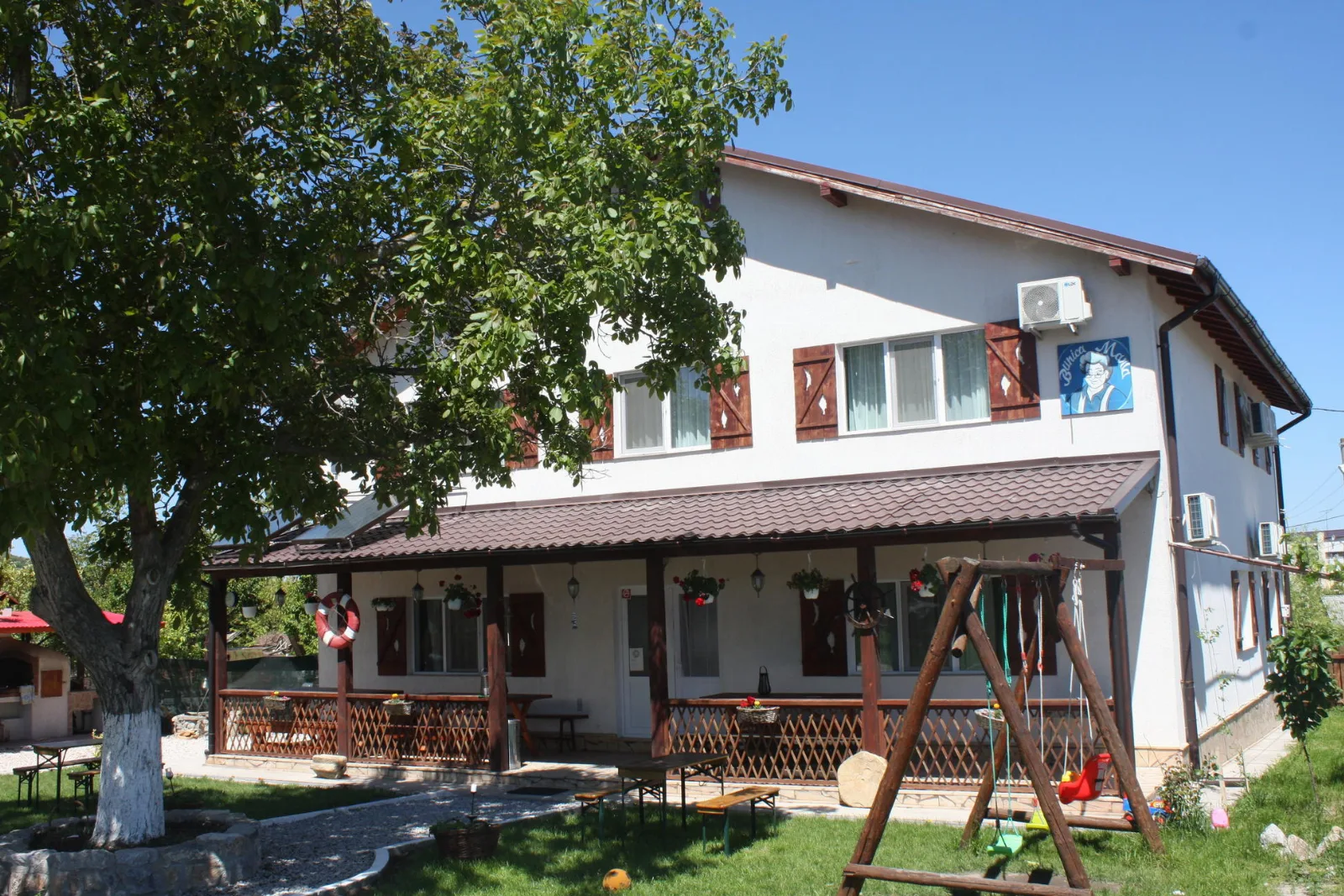 Bunica Maria - Guest House For Birders