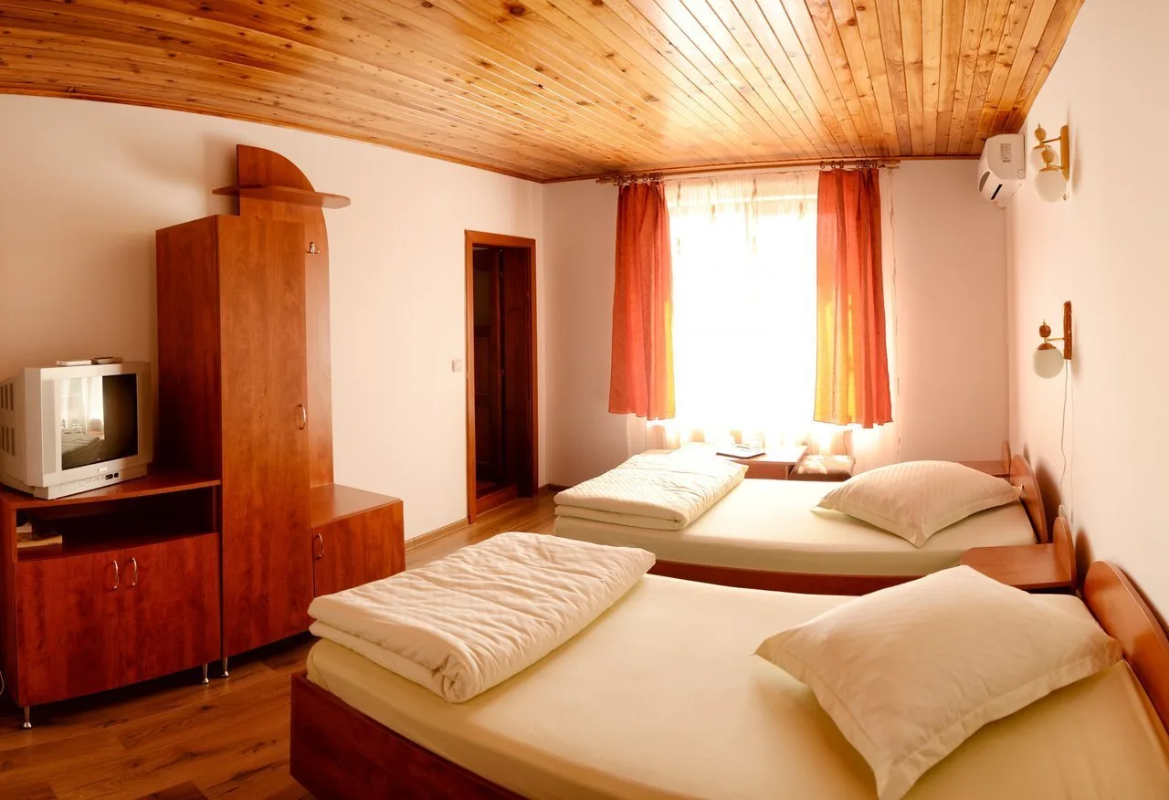 Camera numărul 4 — Casa Moteasca, Cornești, Cluj