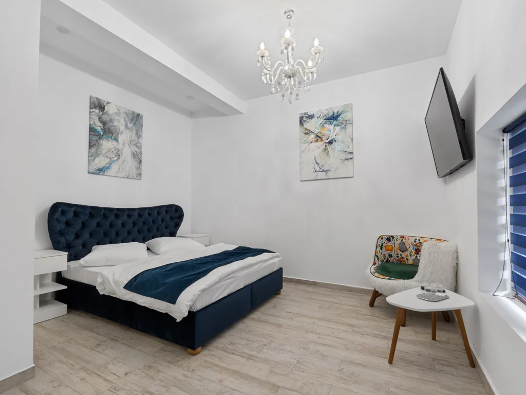 Blue Room — Transylvania House, Avrămești, Alba