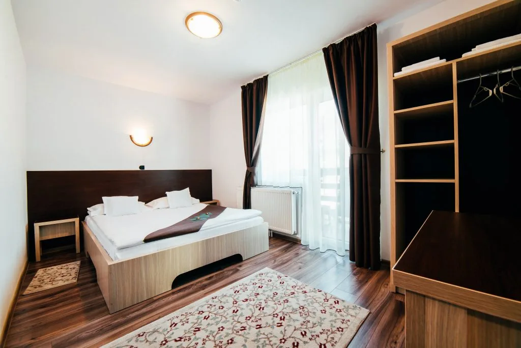 Cameră dublă superioară — Casa Bradul Voroneț, Voroneț, Suceava