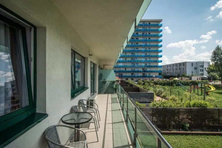 Red Hotel Accommodation