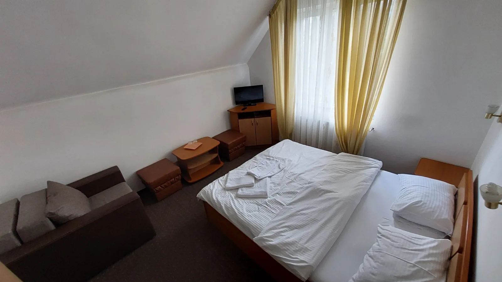 Camera 3 — Miorita, Băile Felix, Bihor