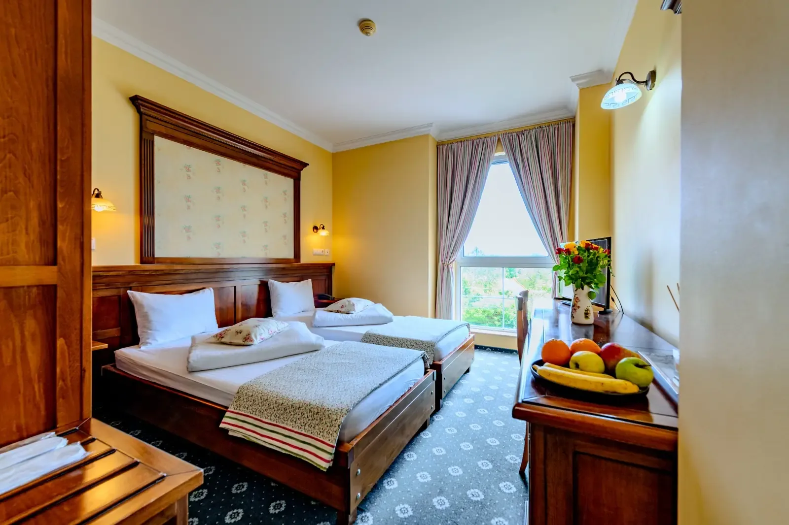 Single — Casa de la Rosa, Timișoara, Timiș