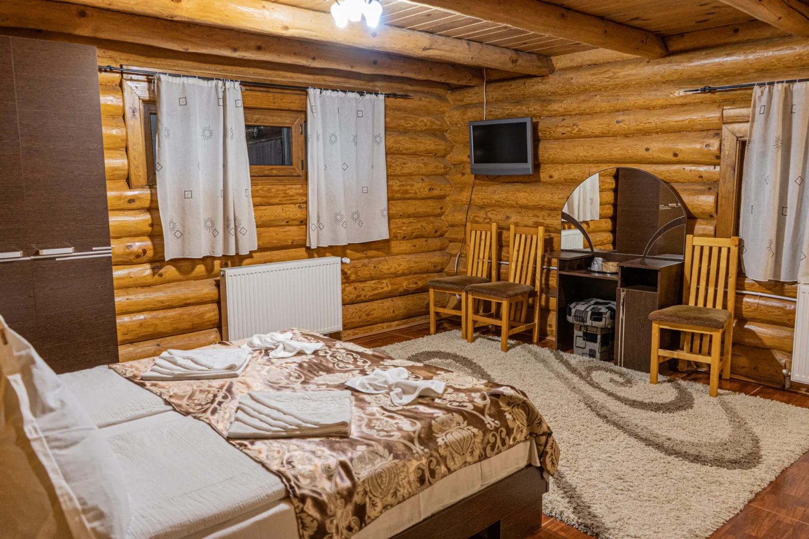 Căbănuţă cu 3 camere — Pensiunea Casa Wiarusti, Moieciu de Sus, Brașov