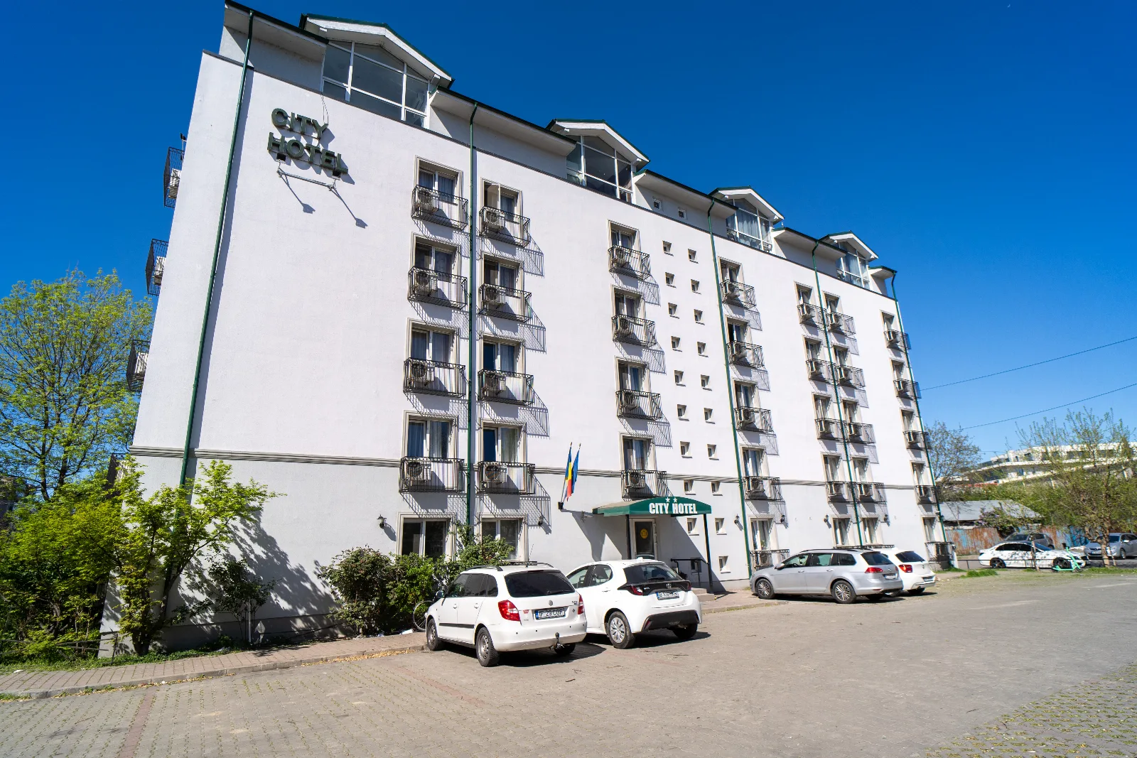 City Hotel
