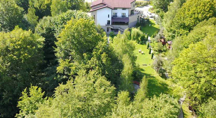 Inchiriere Integrală — Casa Lacului, Malaia, Vâlcea