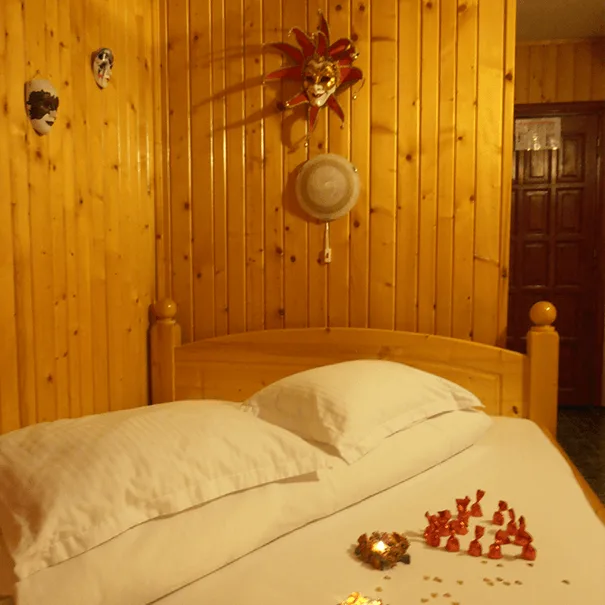 Camera Rosu — Rem's, Râșnov, Brașov
