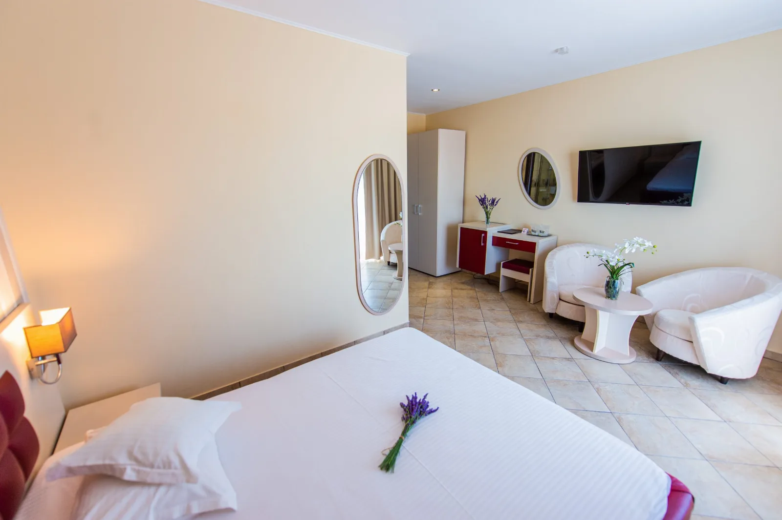Cameră dublă cu vedere la mare — Prestige, Mamaia, Constanța