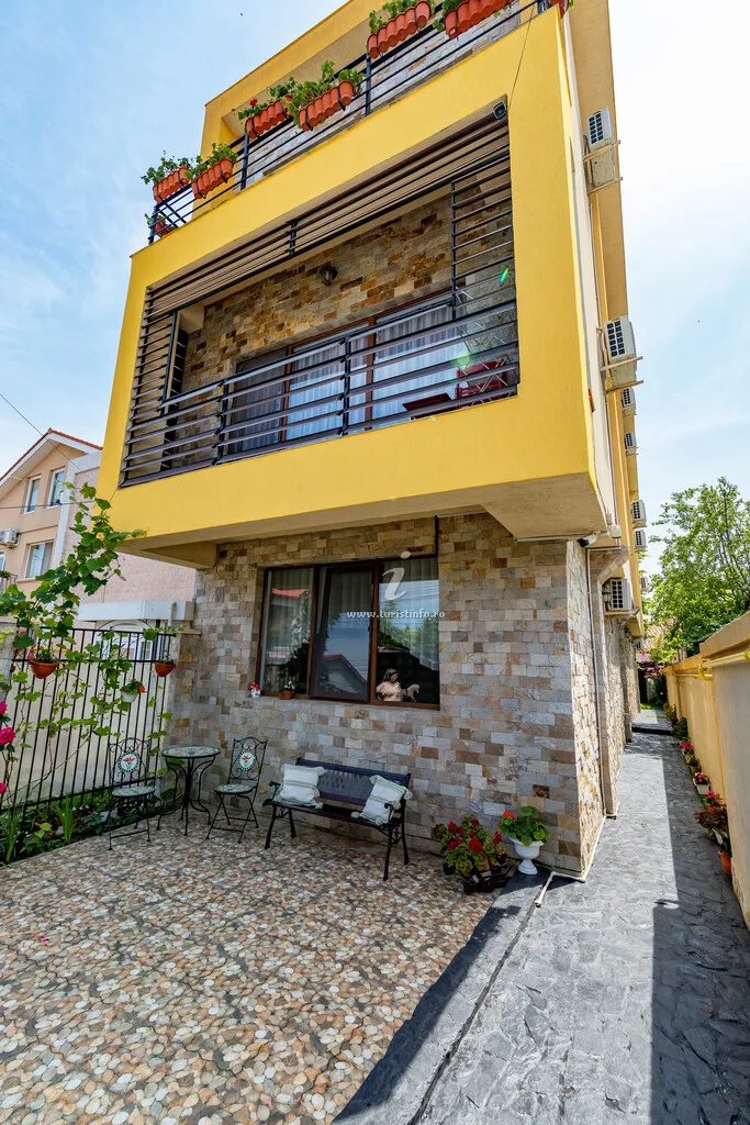 Casa Amelie Mangalia