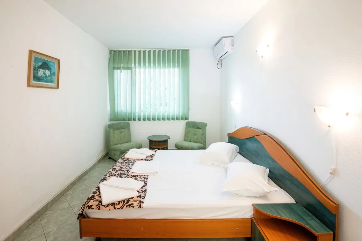 Cameră dublă fără balcon — Complex Tismana, Jupiter, Constanța