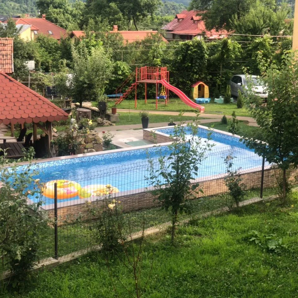 Casa Cristalul