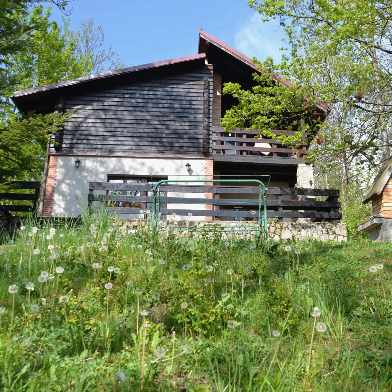 Comarnic Mountain Chalet