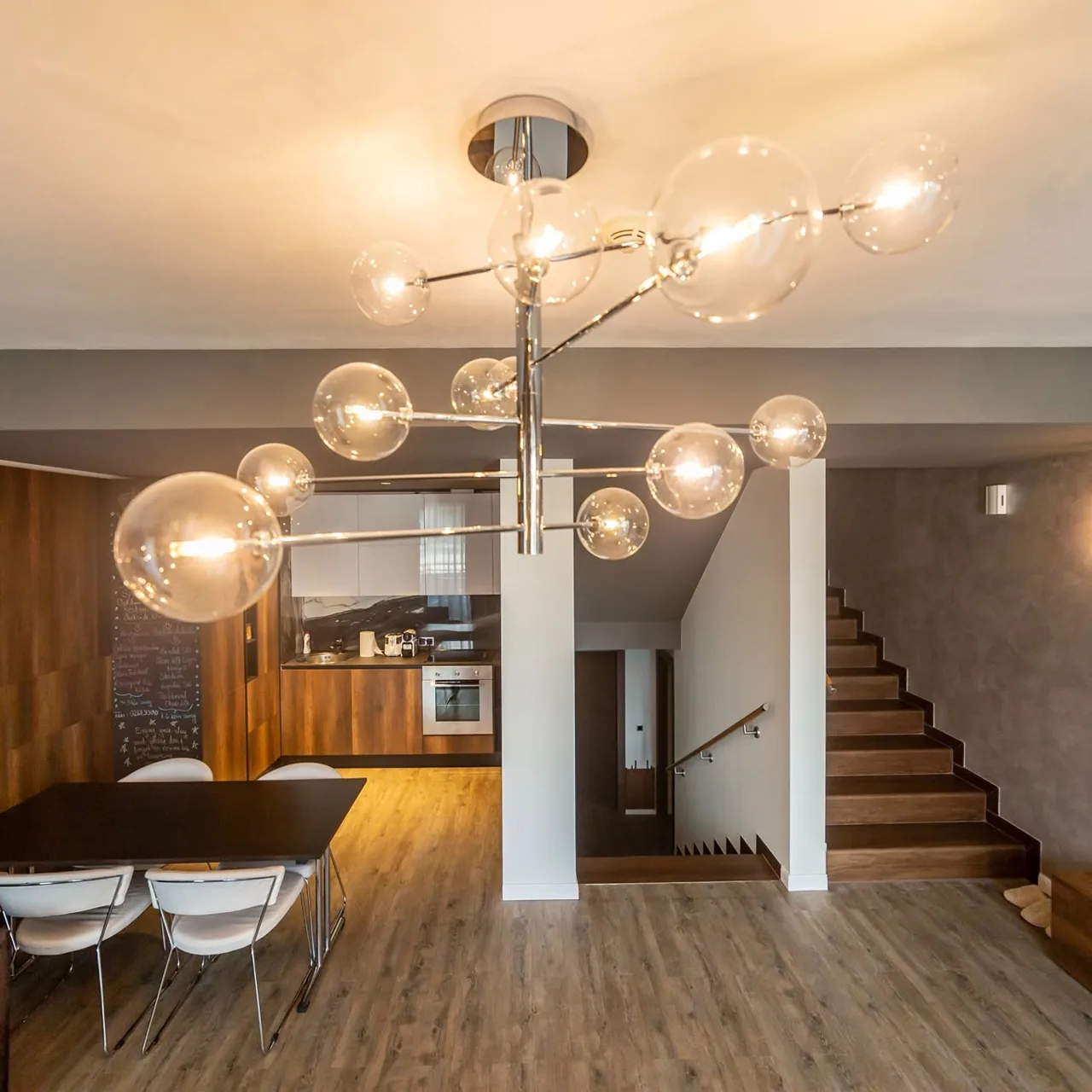 Silver Deluxe Suite B10