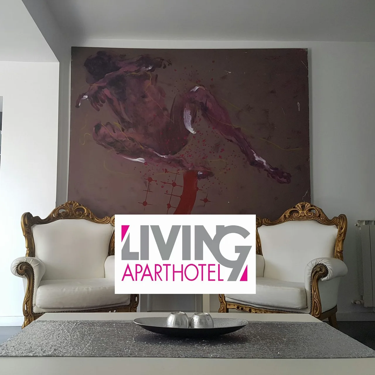 Living Aparthotel