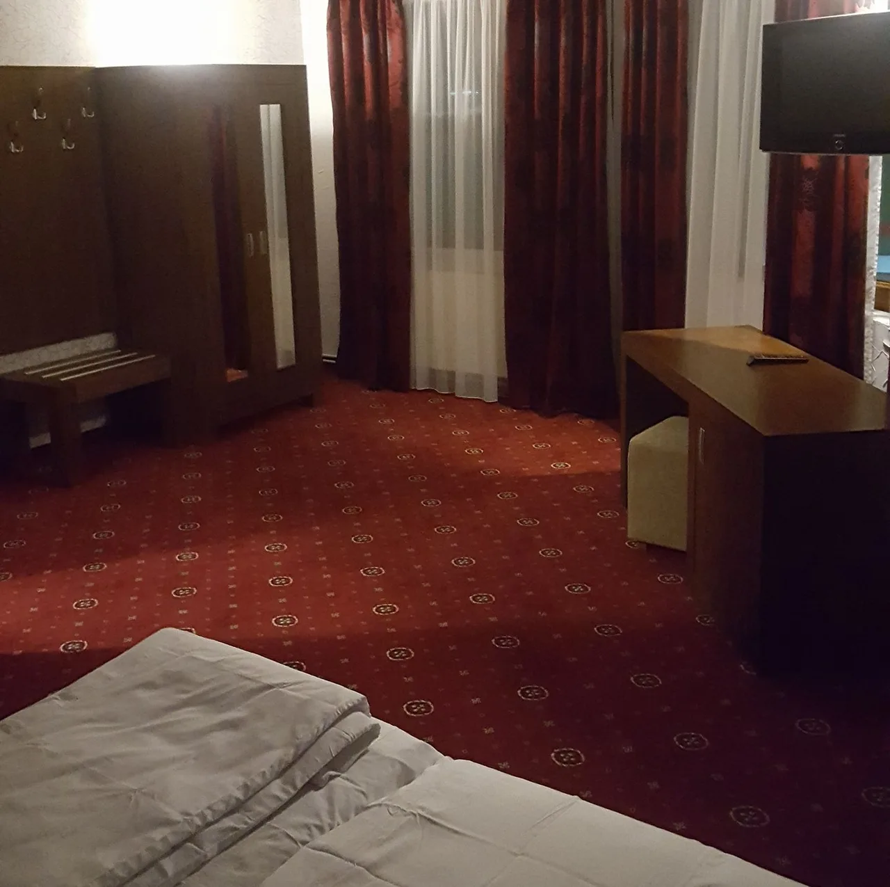 Hotel E-mol