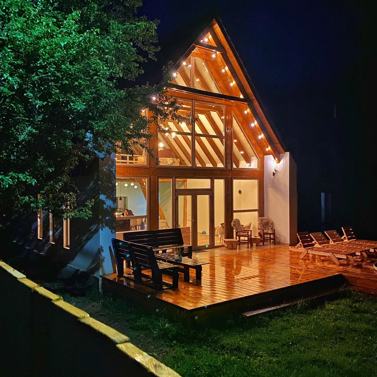 Scrind 11 - Madleine Chalet