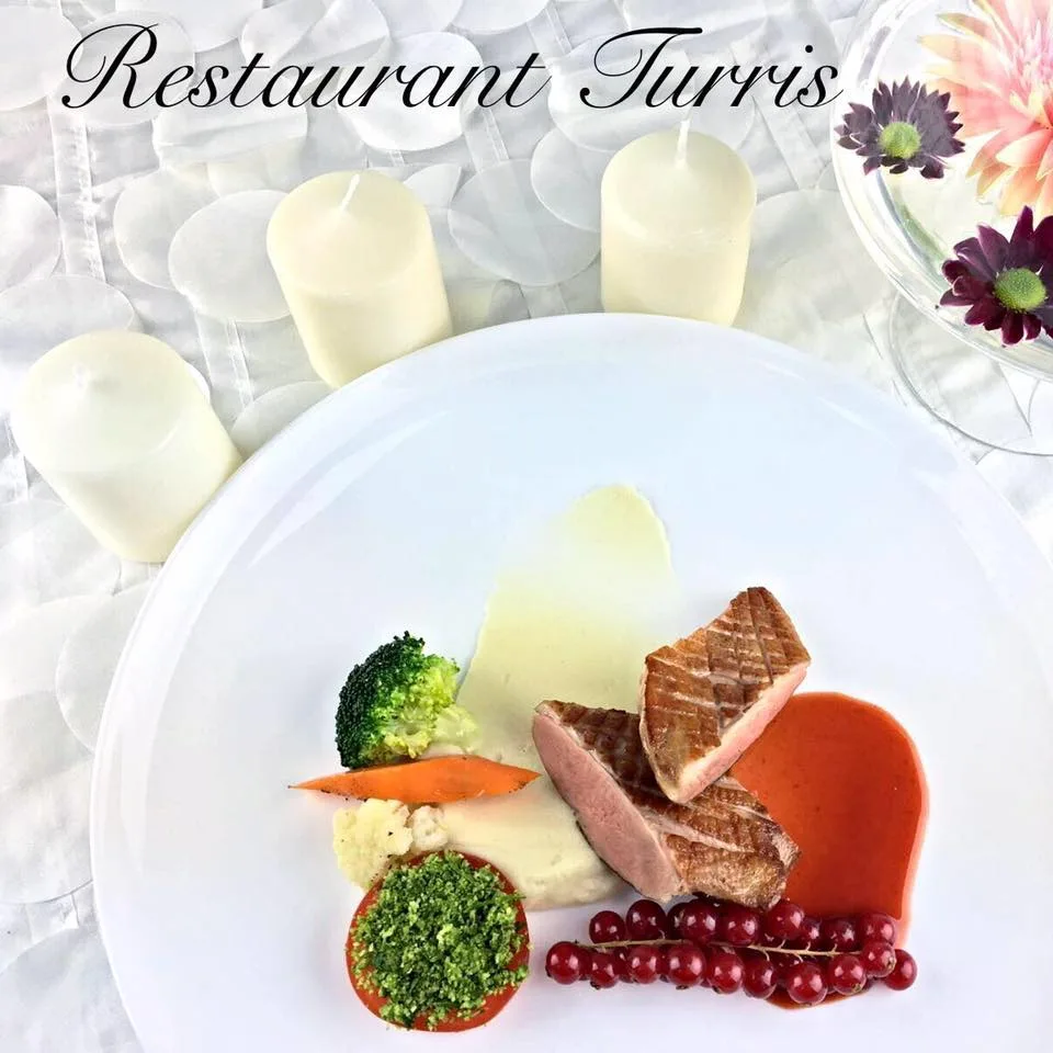 Turris Hotel & Restaurant