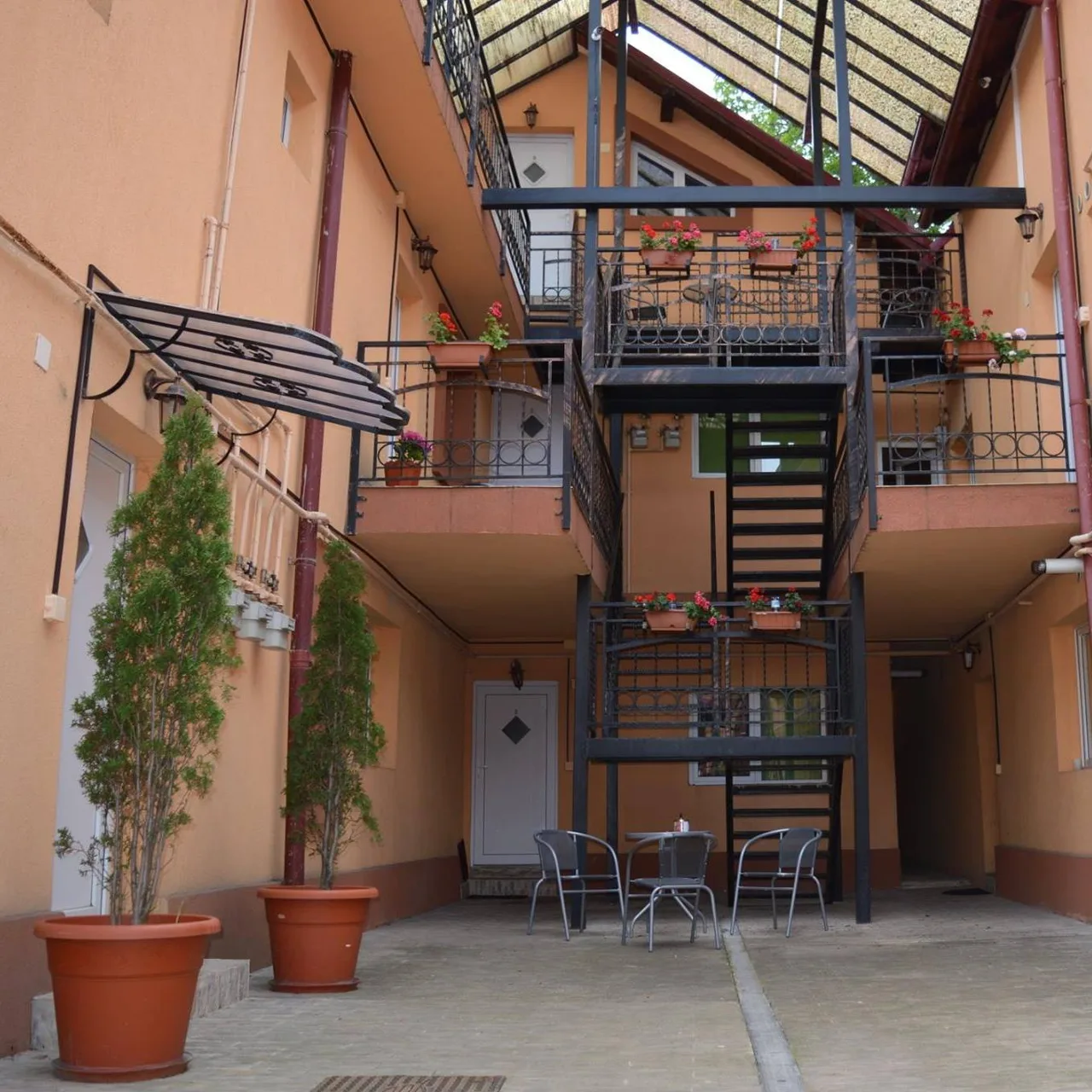Vlandy Apart-Hotel